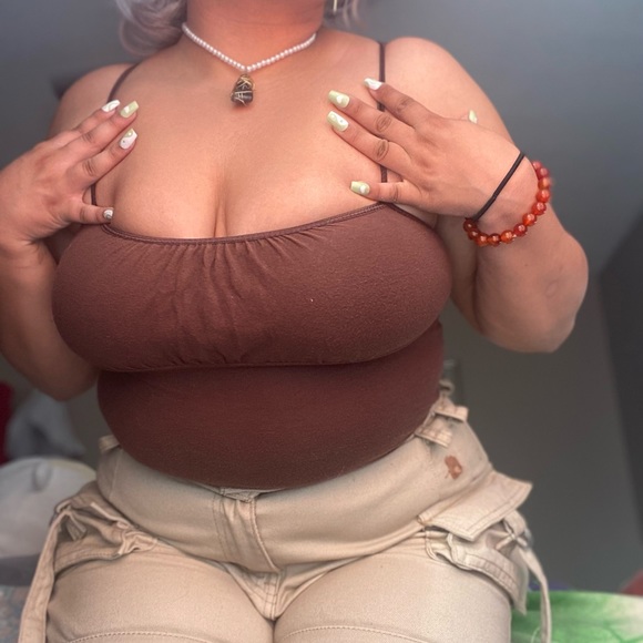 Ruffle Tank top - Picture 3 of 6